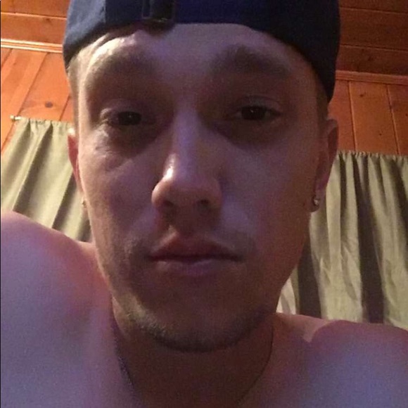 Meet your Posher, Kris - Picture 1 of 1